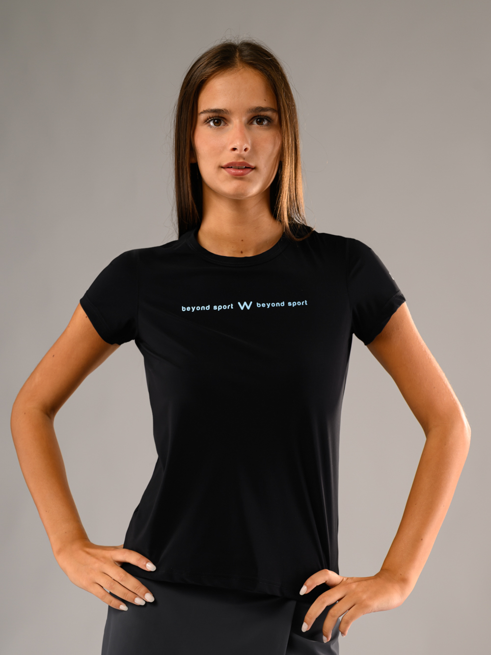 Immagine t-shirt padel nera donna