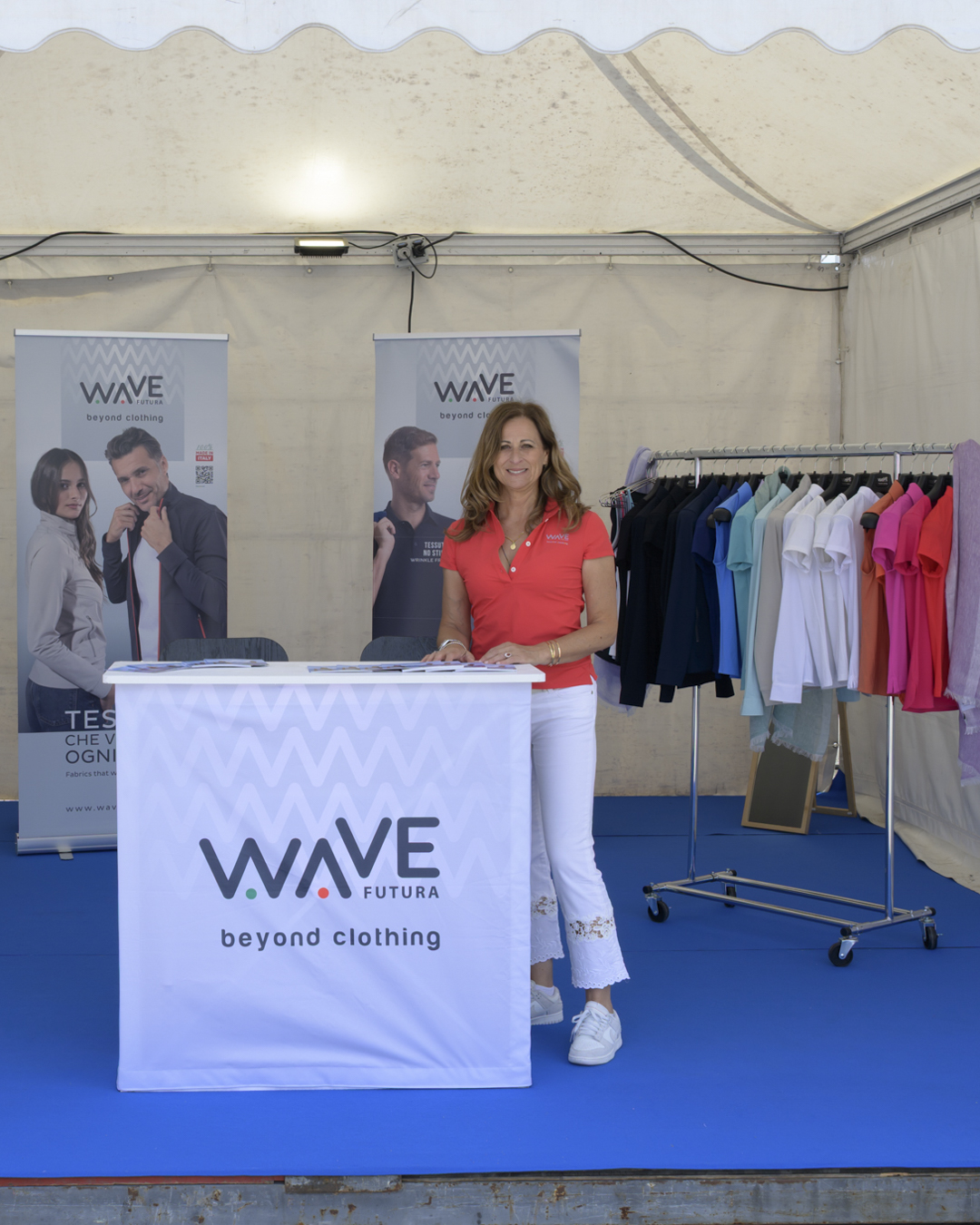 Stand Wave Futura